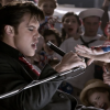 Elvis (Austin Butler) sings to a hoard of fans