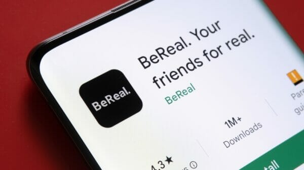BeReal, Social Media