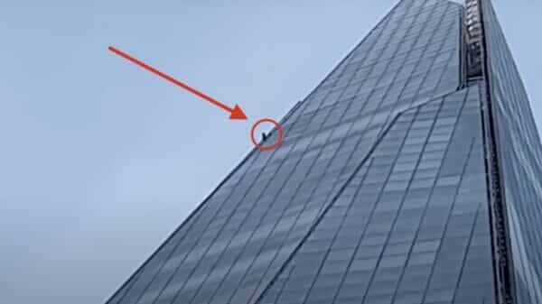 Adam Lockwood free climbing The Shard