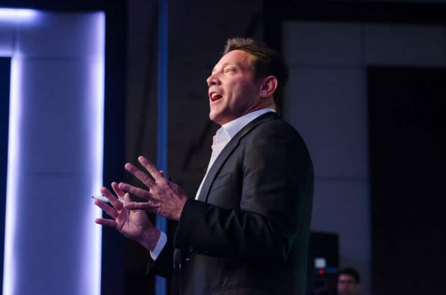 Victor Kontrovers Belønning Jordan Belfort: 'Male Ideal' or Misogynist? - Trill Mag