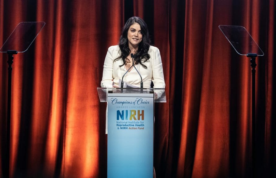 Cecily Strong speaking at a luncheon (Lev Radin/Shutterstock)