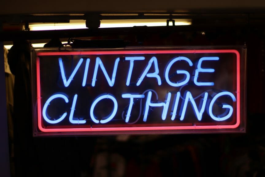 Neon sign that reads "vintage clothing."