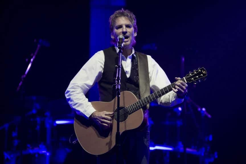 Kenny Loggins in concert (Harmony Gerber/Shutterstock)