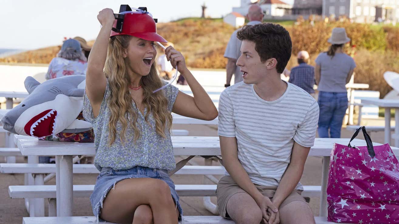 Jennifer Lawrence, Andrew Barth Feldman in No Hard Feelings