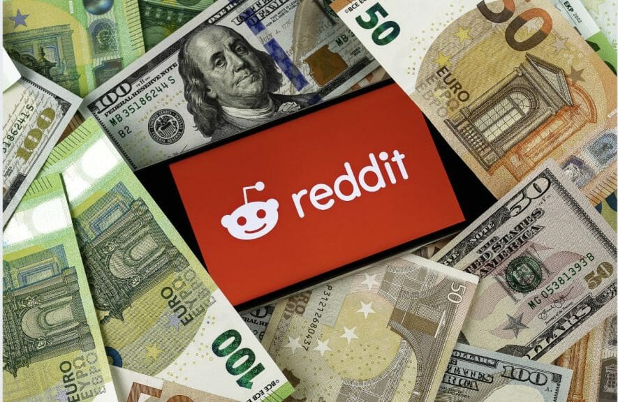 A representation of the business of Reddit (Photo_gonza/Shutterstock)