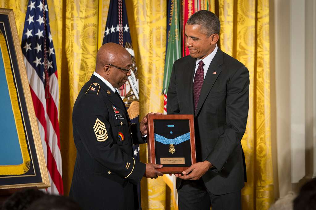 President Barack Obama bestows the Medal of Honor to Army Sgt. Henry Johnson