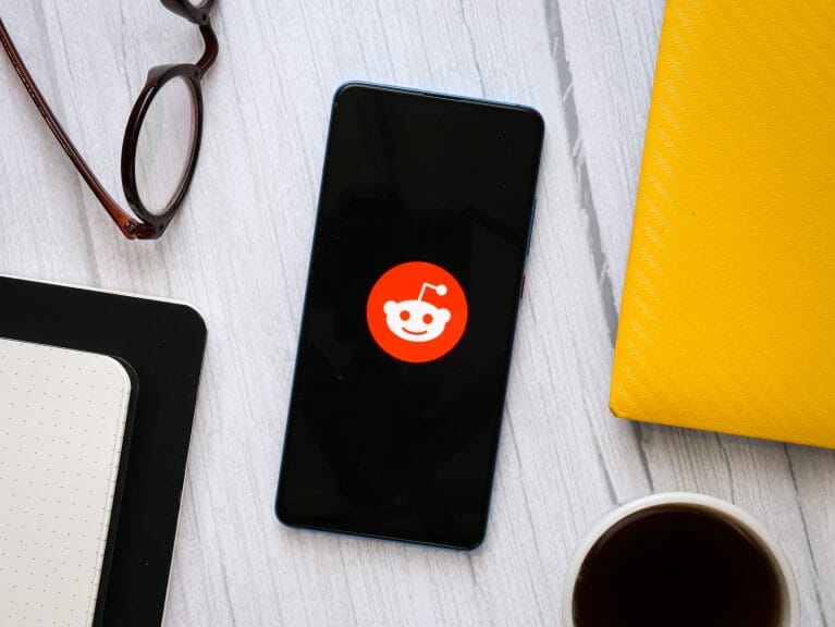 The Reddit app, which is experiencing problems with users (Sdx15/Shutterstock)