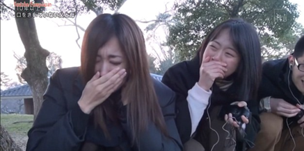 The couple's daughter is pictured crying at her parents' breakthrough.