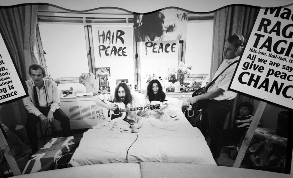 John Lennon and Yoko Ono Bed-in for Peace.