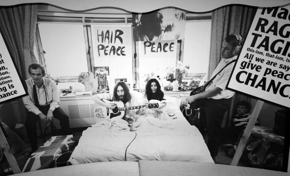 John Lennon and Yoko Ono Bed-in for Peace.