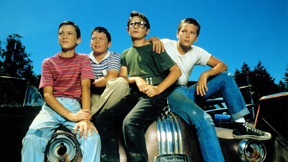 Will Wheaton, Jerry O'Connell, Corey Feldman, and River Phoenix in Stand By Me. 