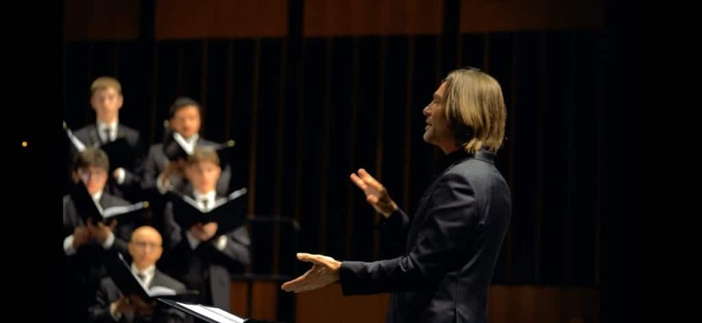 Eric Whitacre conducting the Montclair Choir during their Saturday performance.