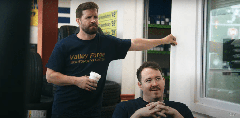 Chris O'Connor (left) and Gillis in Tires. Credit: YouTube/What's on Netflix