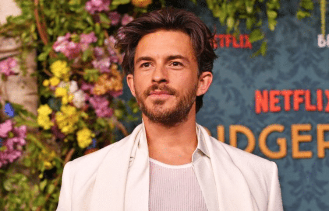 Jonathan Bailey bridgerton season 3 priemere