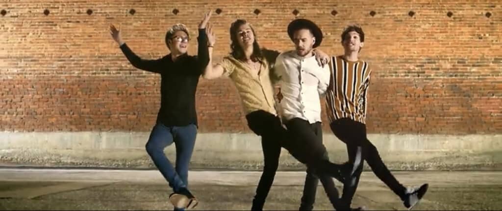 Harry, Louis, Niall and Liam singing together in History.