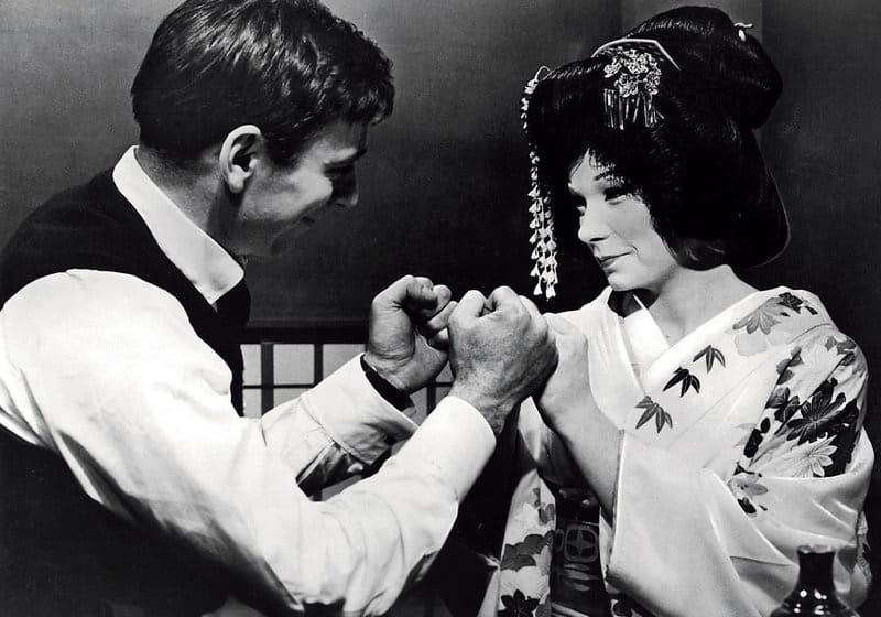 Shirley MacLaine and Yves Montand in My Geisha (1962)
