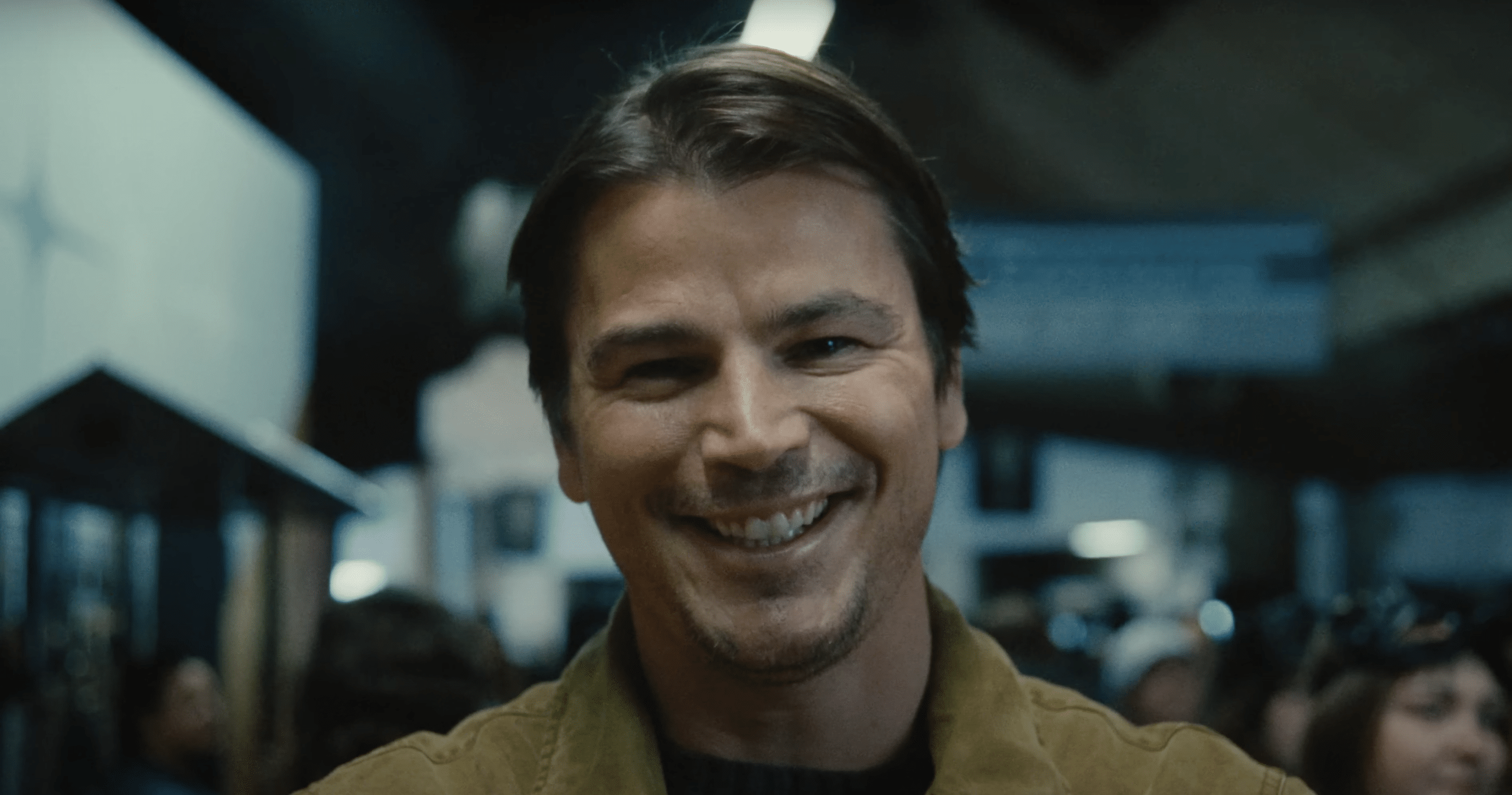 Josh Hartnett as Cooper Adams