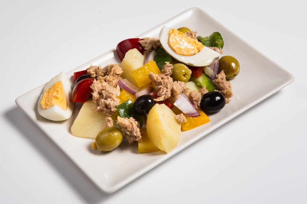 A Spanish potato salad.
Ensalada Campera