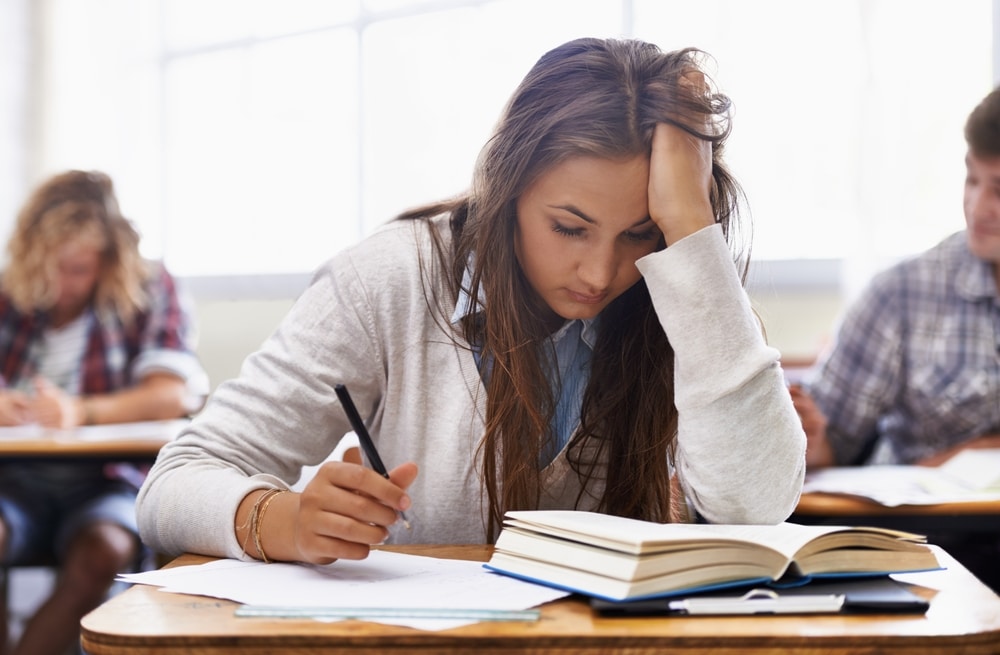 College guides can help you avoid getting overwhelmed with work.