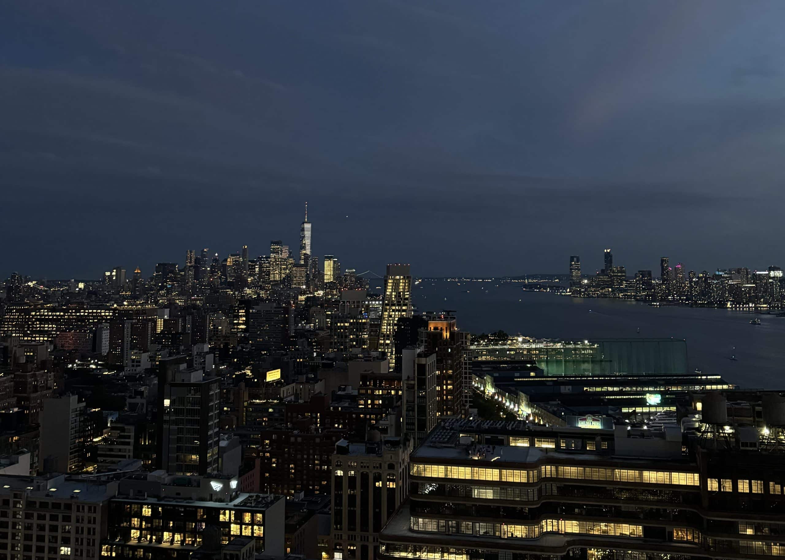 The New York City skyline with the Hudson River and downtown Manhattan