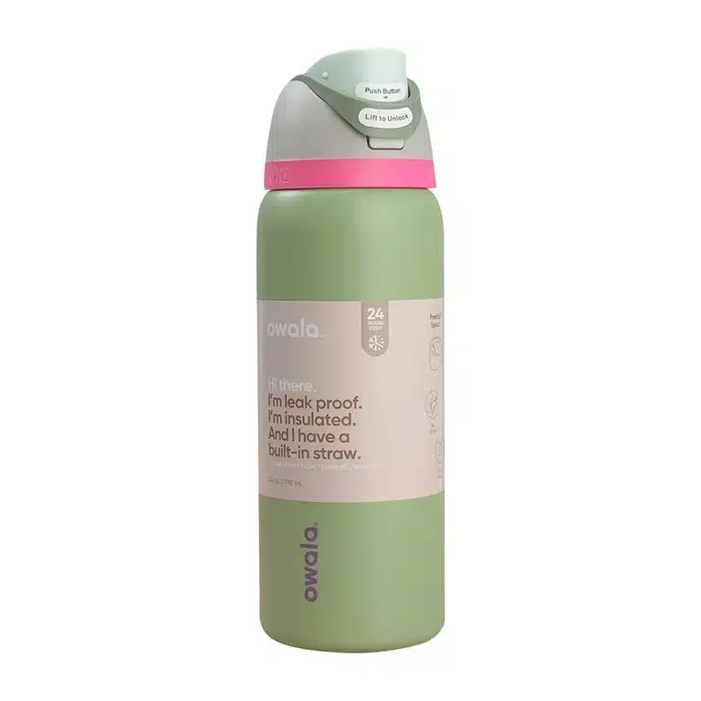 A 32-ounce insulated Owala water bottle.