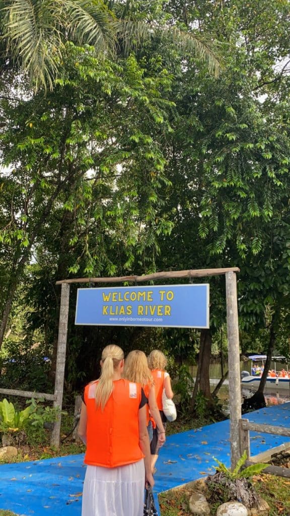 a photo of the sign for the river