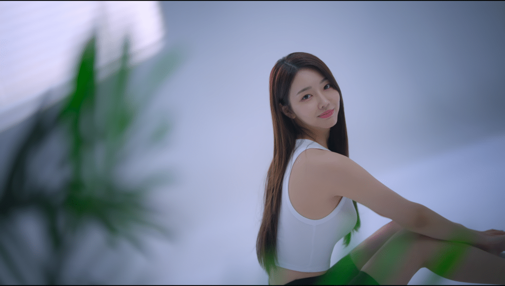Kim Hye-jin showing off her pageant-worthy visuals