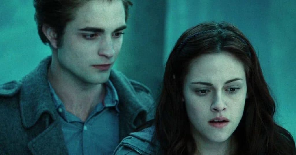 Robert Pattinson and Kristen Stewart in Twilight