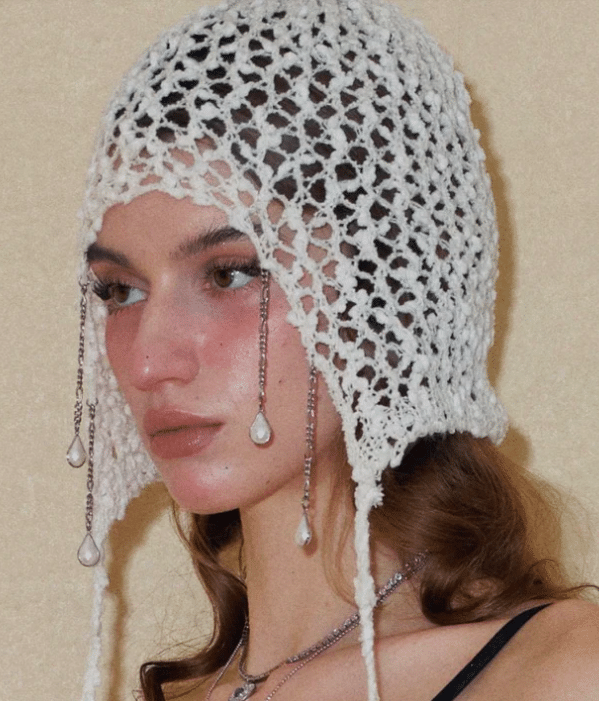 Prod Bldg Hollow Knit Hat/Neck Gaiter with Pendant, 