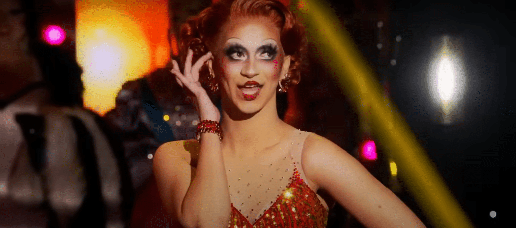 Suzie Toot Drag Race