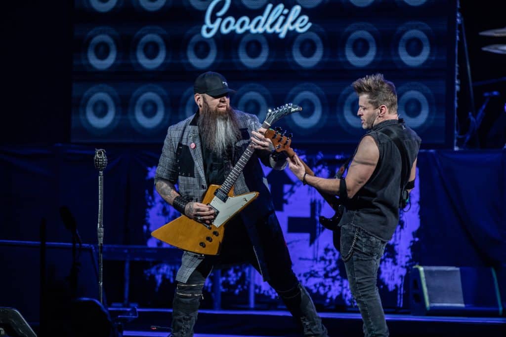 Three Days grace (Barry and Brad) Live