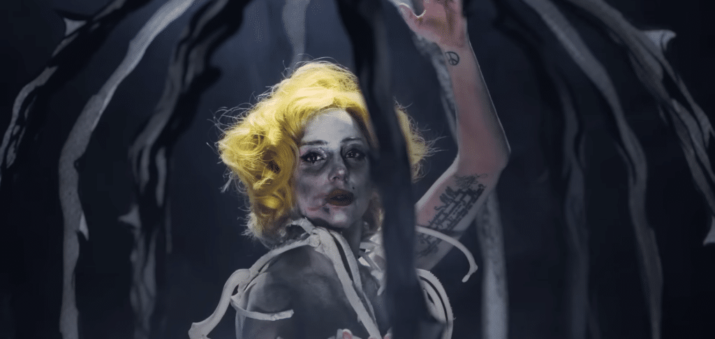 Lady Gaga in the 'Applause' music video