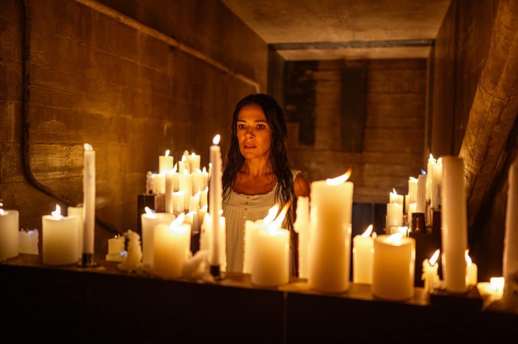 Simone Kessell as Lottie in Yellowjackets, episode 10, season 3, streaming on Paramount+ with SHOWTIME, 2025. Photo Credit: Kailey Schwerman/Paramount+ with SHOWTIME.