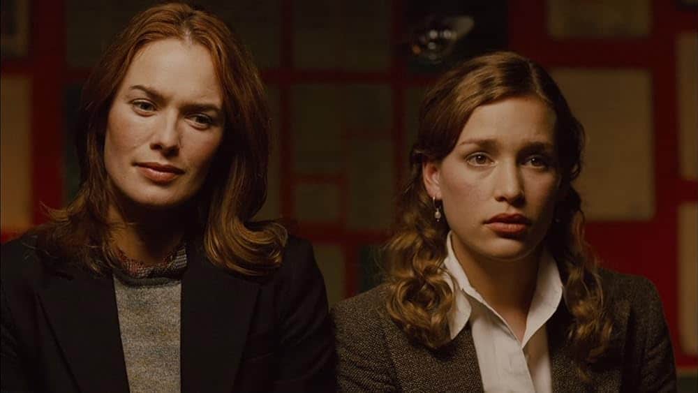 Lena Headey and Piper Perabo as Luce and Rachel in Imagine Me and You