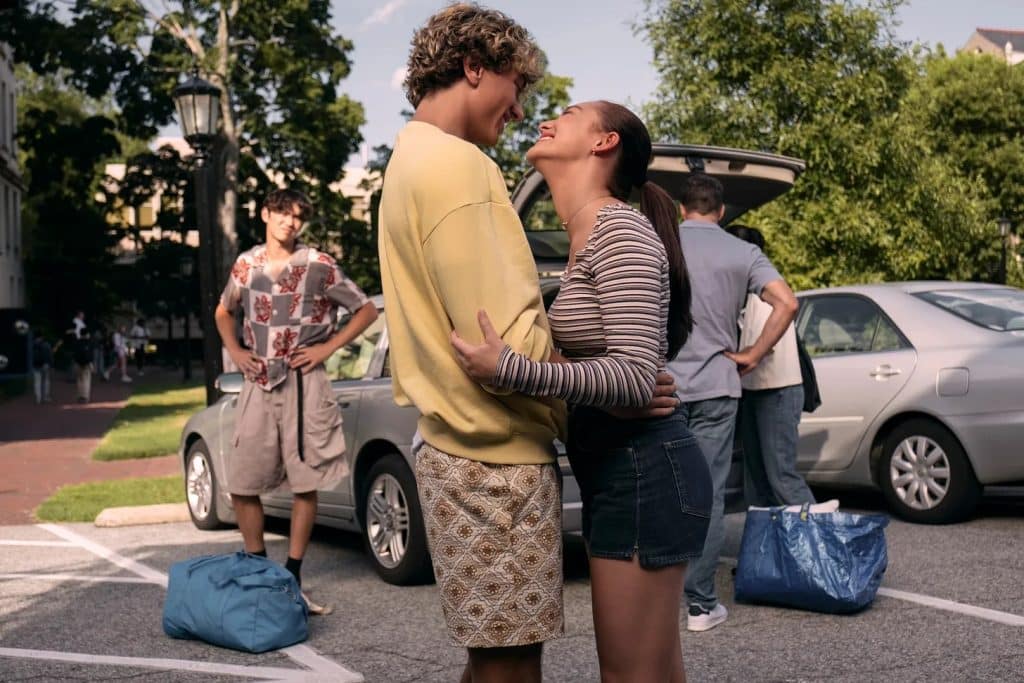 Steven (Sean Kaufman), Lola Tung (Belly), Gavin Casalegno (Jeremiah Fisher), 'The Summer I Turned Pretty.'
