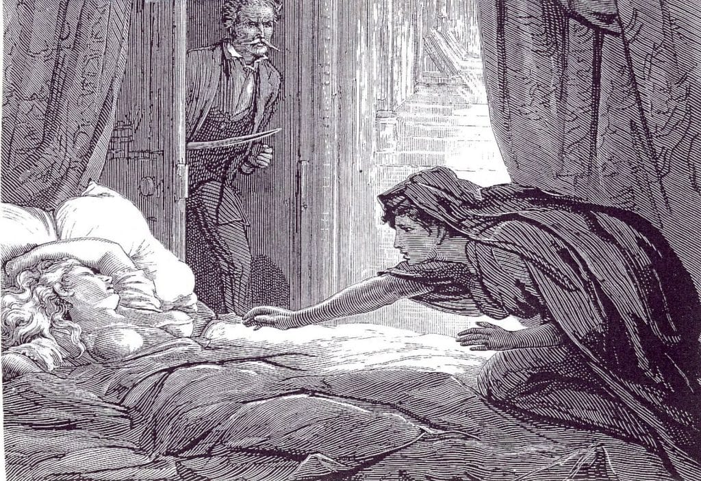 Carmilla creeping towards Laura.