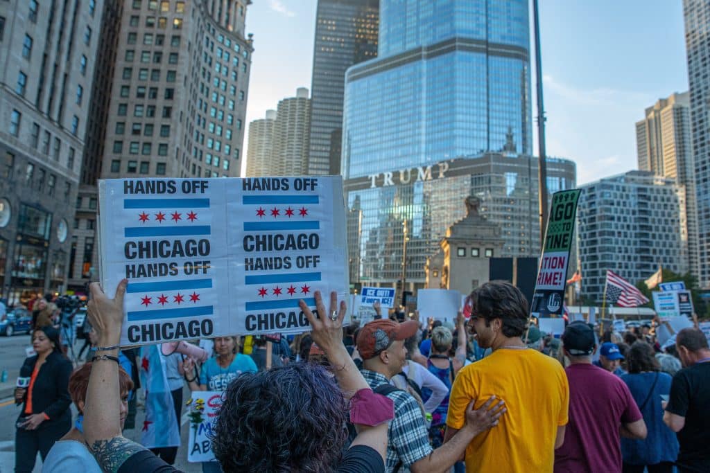 Chicago citizens protest against the authoritarian actions of the President