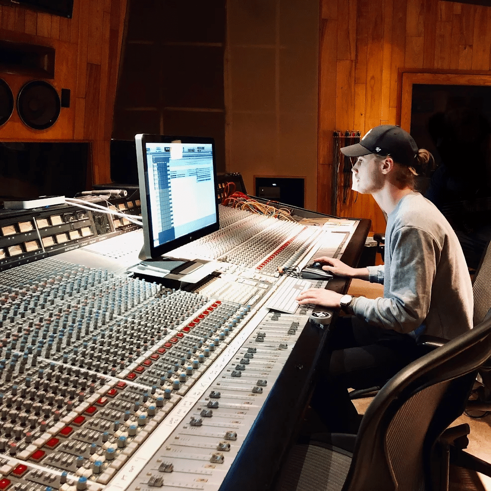 Image: Linnander doing his magic in the studio