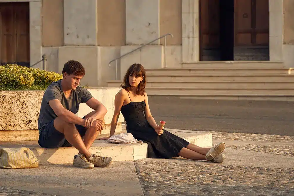 Connell and Marianne enjoy a holiday in Italy.