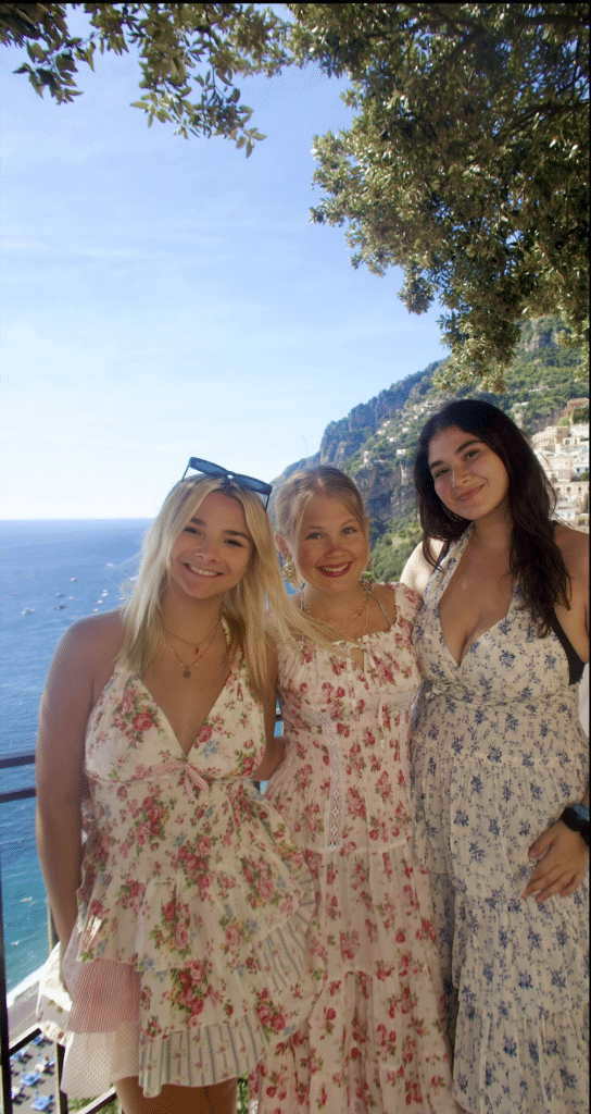 Girls in the Amalfi coast