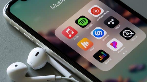A "Music" folder on an iPhone with various streaming appps.