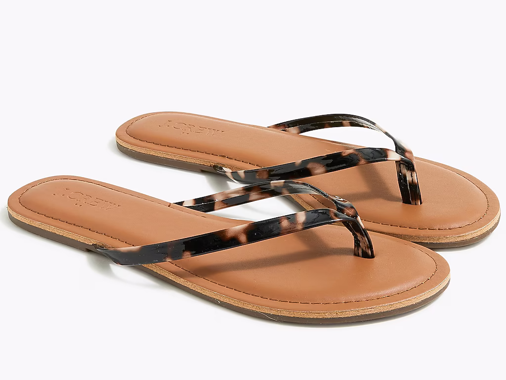 tortoise shell pattern flip flop