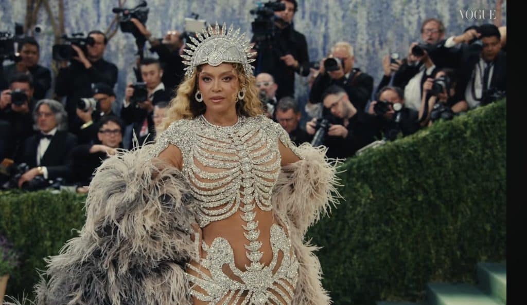 Beyonce wearing olivier rousteing.
