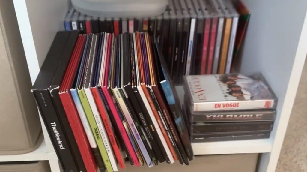 CD shelf display